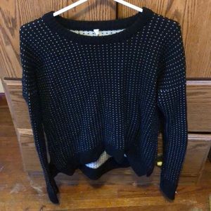 Black Lululemon sweater
